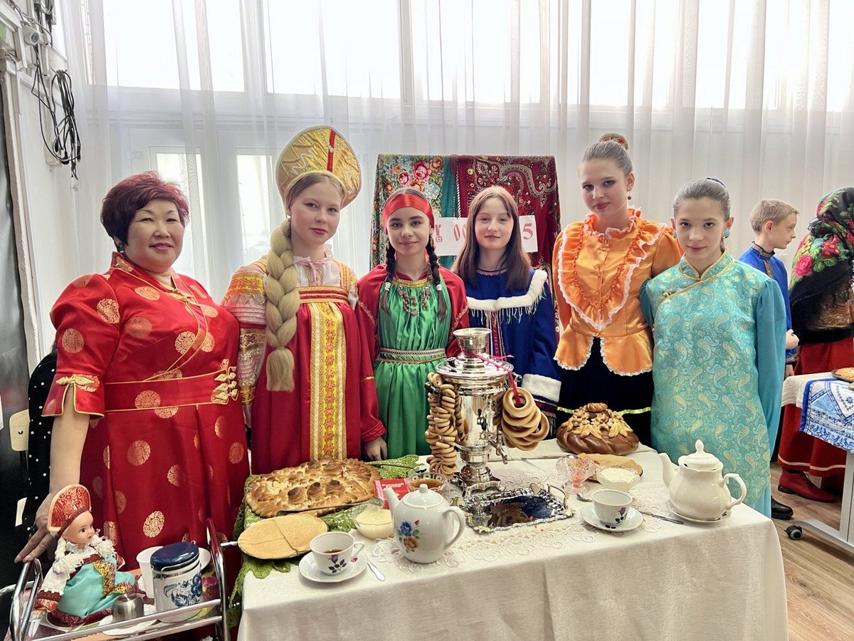 Погода улан удэ день недели. Чайный путь Улан Удэ. Детский туризм в Бурятии. Конкурс Великий чайный путь Улан-Удэ. Фестиваль в Улан Удэ 2023 год чайный путь.