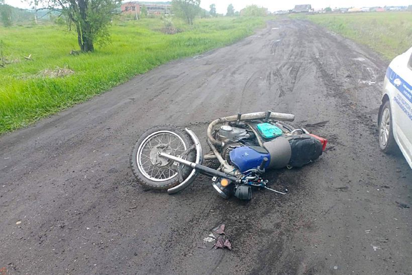 Перевернулся на мотоцикле