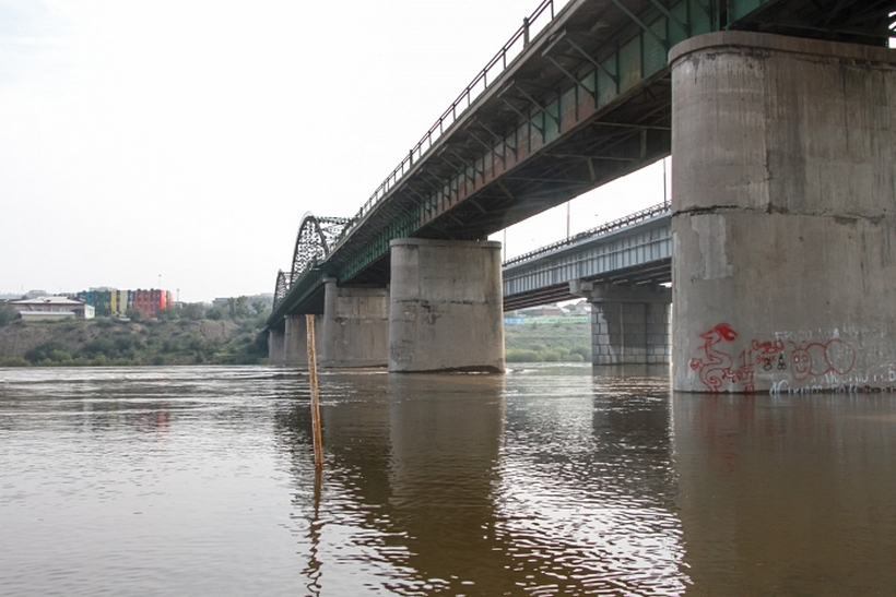 Прогноз на сегодня в улан. Уровень воды в реке Селенга. Уровень воды в реке Селенга на сегодня Улан-Удэ. Наводнение Улан-Удэ. Подъём воды реки Селенга.