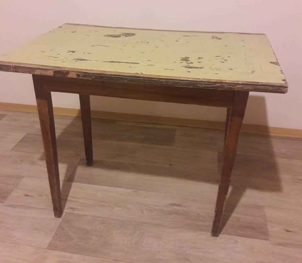 Советский кухонный стол. Старинный деревянный стол. Старый кухонный стол. Советский деревянный стол. Старинный обеденный стол.